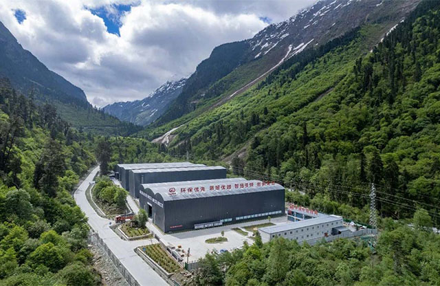 屹立“世界屋脊”｜闪电123联盟体彩网首页设备为高原地区基础设施建设添能蓄势